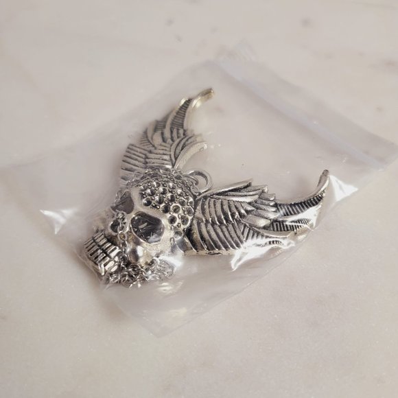 Skull Alloy Bikers Pendant Necklace. - Picture 2 of 3